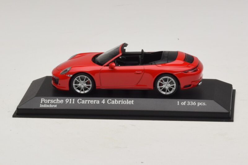 Porsche 911 991.2 Carrera 4 Cabriolet Vermelho Minichamps 1:43 410067230 Metal