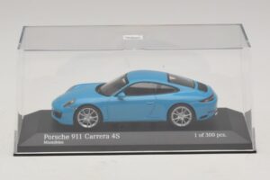Porsche 911 991.2 Carrera 4S Azul Minichamps 1:43 410067242 Metal - imagem 4 de 5