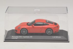 Porsche 911 991.2 Carrera 4S Laranja Minichamps 1:43 410067241 Metal - imagem 4 de 5