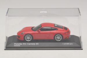 Porsche 911 991.2 Carrera 4S Vermelho Minichamps 1:43 410067240 Metal - imagem 4 de 5
