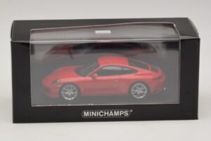 Porsche 911 991.2 Carrera 4S Vermelho Minichamps 1:43 410067240 Metal - imagem 5 de 5