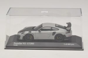 Porsche 911 991.2 GT2 RS Chalk Minichamps 1:43 410067237 Metal - imagem 4 de 5