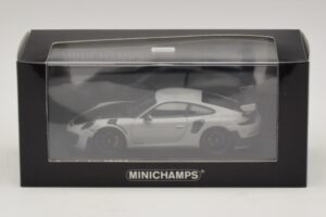 Porsche 911 991.2 GT2 RS Chalk Minichamps 1:43 410067237 Metal - imagem 5 de 5
