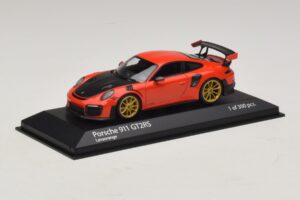 Porsche 911 991.2 GT2 RS Laranja Minichamps 1:43 410067229 Metal - imagem 2 de 5