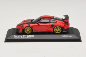Porsche 911 991.2 GT2 RS Weissach Package Vermelho Minichamps 1:43 410067221 Metal