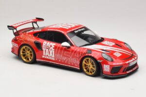 Porsche 911 991.2 GT3 RS GerSpeed Race Taxi Minichamps 1:18 155068227 Metal - imagem 4 de 6