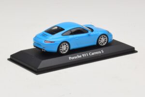 Porsche 911 991 Carrera S Azul Maxichamps 1:43 940060220 Metal - imagem 2 de 5
