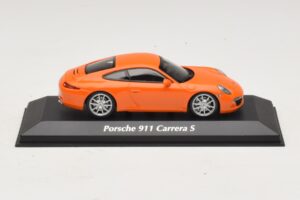 Porsche 911 991 Carrera S Laranja Maxichamps 1:43 940060221 Metal