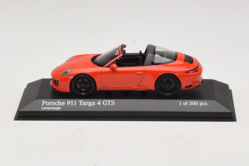 Porsche 911 991 Targa 4 GTS Laranja Minichamps 1:43 410067341 Metal