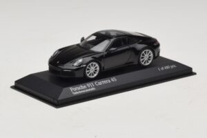 Porsche 911 992 Carrera 4S Preto Metálico Minichamps 1:43 410069320 Metal - imagem 2 de 5