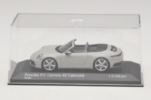 Porsche 911 992 Carrera 4S Cabriolet Cinzento Minichamps 1:43 410069331 Metal - imagem 4 de 5