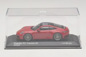 Porsche 911 992 Carrera 4S Vermelho Minichamps 1:43 410069321 Metal - imagem 4 de 5