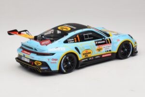 Porsche 911 992 Rally GT #1 C. Cherain / D. Withers Rallye de Wallonie 2025 IXO 1:18 18RMC254 Metal - imagem 2 de 6