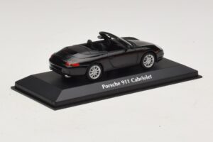 Porsche 911 996 Cabriolet Preto Metálico Maxichamps 1:43 940061030 Metal - imagem 2 de 5