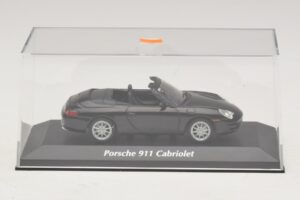 Porsche 911 996 Cabriolet Preto Metálico Maxichamps 1:43 940061030 Metal - imagem 4 de 5