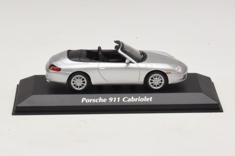 Porsche 911 996 Cabriolet Prateado Maxichamps 1:43 940061031 Metal