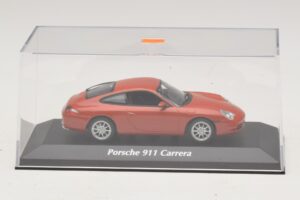 Porsche 911 996 Carrera Orange Metallic Maxichamps 1:43 940061021 Metal - imagem 4 de 5