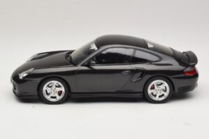 Porsche 911 996 Turbo Preto Metálico KK-Scale 1:18 KKDC181472 Metal - imagem 3 de 6