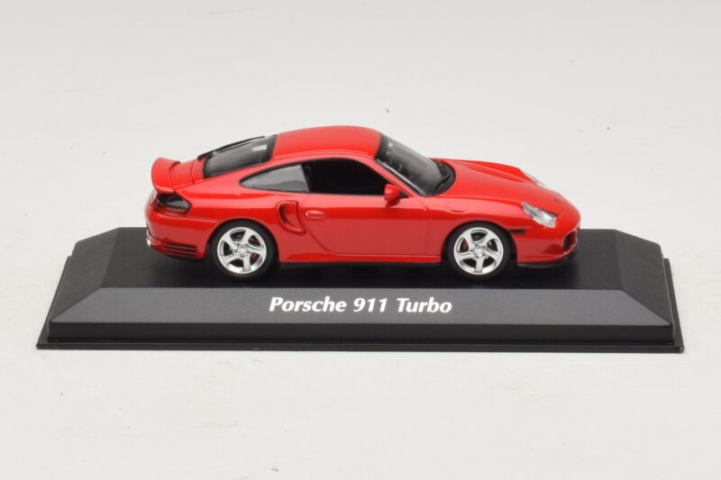 Porsche 911 996 Turbo Vermelho Maxichamps 1:43 940069300 Metal