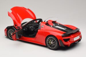 Porsche 918 Spyder Weissach Package Guards Red AUTOart 1:12 12122 Metal - imagem 5 de 8