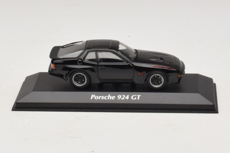 Porsche 924 GT Preto Maxichamps 1:43 940066124 Metal