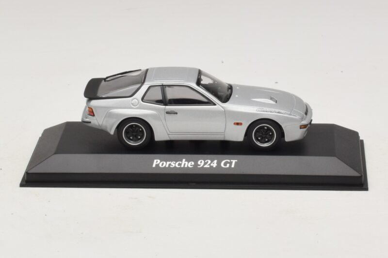 Porsche 924 GT Prata Maxichamps 1:43 940066122 Metal