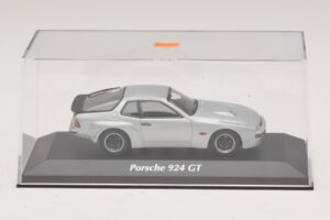 Porsche 924 GT Prata Maxichamps 1:43 940066122 Metal - imagem 4 de 5