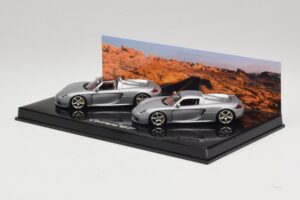 Porsche Carrera GT Spider & Coupé Conjunto Prateado Minichamps 1:43 WAP02010314 Metal - imagem 3 de 5