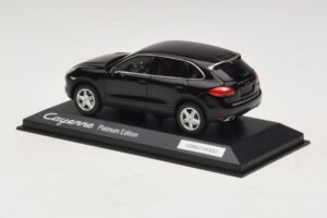 Porsche Cayenne 9PA Edição Platina Preto Minichamps 1:43 WAP0200160E Metal - imagem 3 de 5