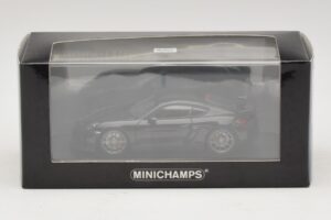 Porsche Cayman GT4 981 Black Metallic Minichamps 1:43 410066121 Metal - imagem 5 de 5