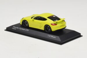 Porsche Cayman GT4 981 Verde Minichamps 1:43 410066122 Metal - imagem 3 de 5