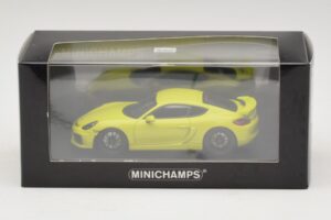Porsche Cayman GT4 981 Verde Minichamps 1:43 410066122 Metal - imagem 5 de 5