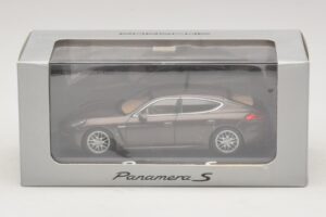Porsche Panamera 970 S Castanho Metálico Minichamps 1:43 WAP0203400E Metal - imagem 5 de 5