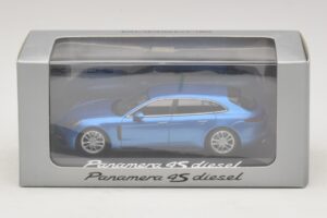 Porsche Panamera 971 4S Diesel Azul Metálico Minichamps 1:43 WAP0207600H Metal - imagem 5 de 5