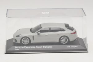 Porsche Panamera 971 Sport Turismo 4E-Hybrid Cinzento Minichamps 1:43 410066114 Metal - imagem 4 de 5