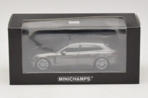 Porsche Panamera 971 Sport Turismo 4S Cinzento Minichamps 1:43 410066111 Metal - imagem 5 de 5