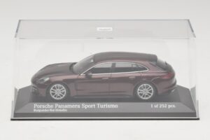 Porsche Panamera 971 Sport Turismo 4S Vermelho Minichamps 1:43 410066110 Metal - imagem 4 de 5