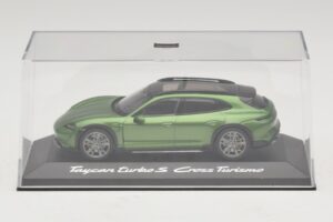 Porsche Taycan Turbo S Cross Turismo Verde Minichamps 1:43 WAP0207830M003 Metal - imagem 4 de 5