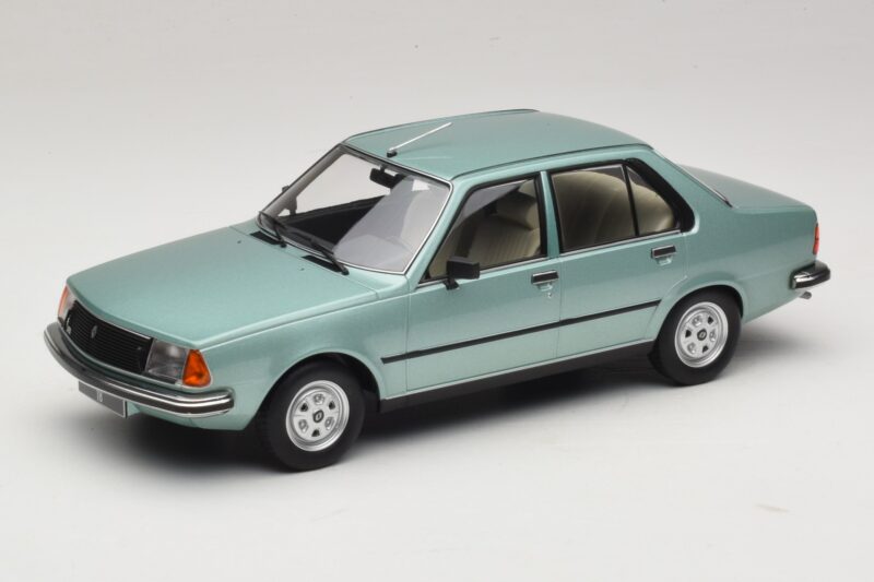Renault 18 Verde Claro MCG 1:18 MCG18596 Metal