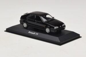 Renault 19 Preto Maxichamps 1:43 940113701 Diecast - imagem 3 de 5
