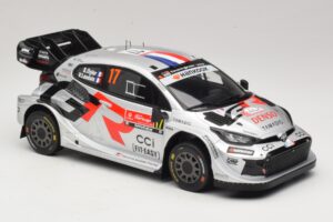 Toyota GR Yaris Rally1 #17 S. Ogier / V. Landais Rally Portugal Winner 2025 IXO 1:18 18RMC250A Metal - imagem 4 de 6
