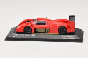 Toyota GT-One TS020 Street Vermelho Minichamps 1:43 433991603 Metal