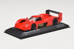 Toyota GT-One TS020 Street Vermelho Minichamps 1:43 433991603 Metal - imagem 2 de 5