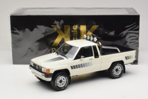 Toyota Hilux N50 Xtra Cab 4x4 Branco KK-Scale 1:18 KKDC181564 Metal - imagem 6 de 6