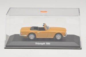 Triumph TR6 Laranja Maxichamps 1:43 940132571 Metal - imagem 4 de 5