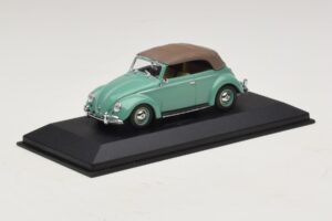 Volkswagen 1200 Cabriolet Capota De Lona Verde Minichamps 1:43 430052042 Metal - imagem 2 de 5