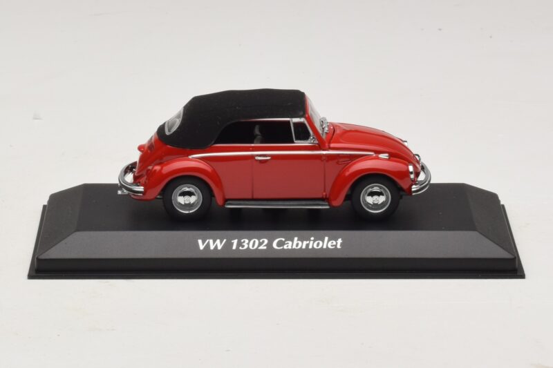 Volkswagen 1302 Cabriolet Vermelho Maxichamps 1:43 940055031 Metal