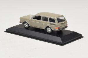 Volkswagen 411 LE Variant Savanna Beige Minichamps 1:43 400051114 Metal - imagem 3 de 5