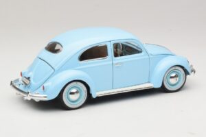 Volkswagen Carocha Azul Bburago 1:18 3381 Metal - imagem 3 de 8