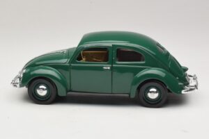 Volkswagen Carocha Verde Maisto 1:18 32820 Metal - imagem 4 de 8